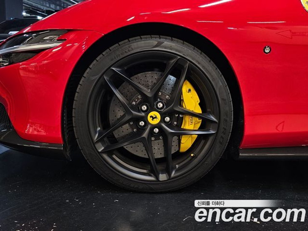 Ferrari Roma 3.9 Spider — 2024