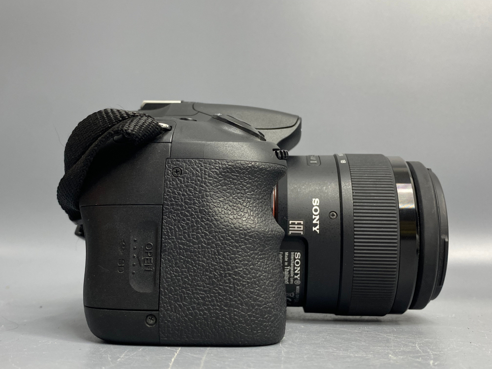 Sony A58 Kit 18-55mm 300 кадров