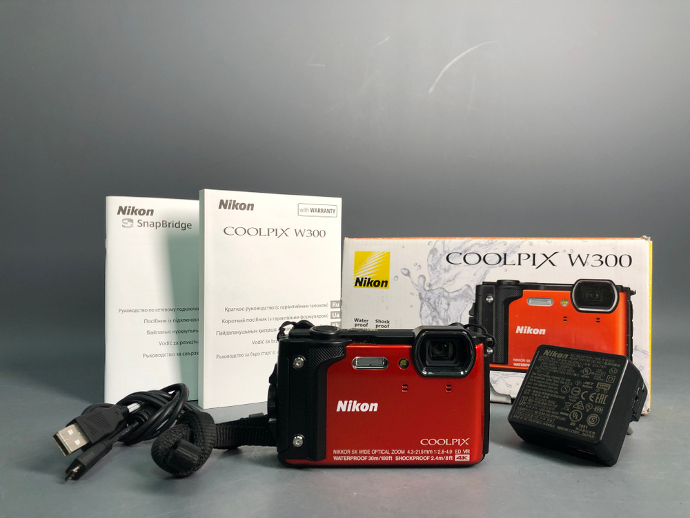 Nikon Coolpix W300