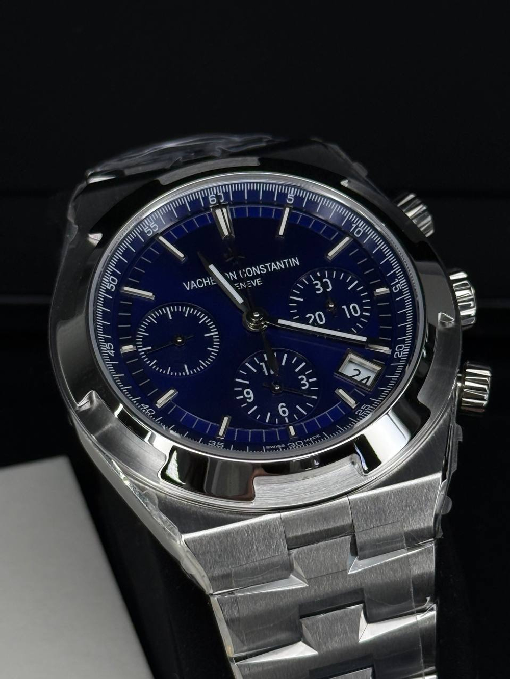 Часы Vacheron Constantin Overseas Chronograph