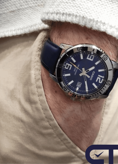Casio MTP-VD01L-2B — мужские наручные часы