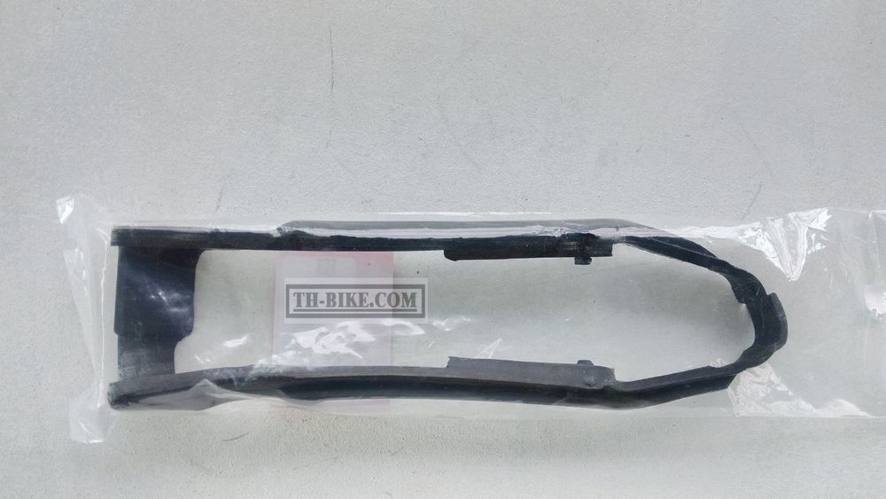 52170-KYJ-900. SLIDER, CHAIN. HONDA