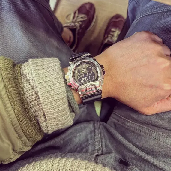 Наручные часы Casio GM-6900-1E
