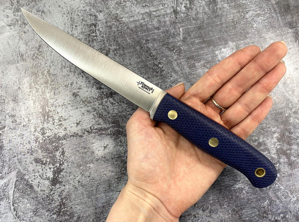 Нож Рыбацкий L, N690, микарта синяя, насечка, 219.0956