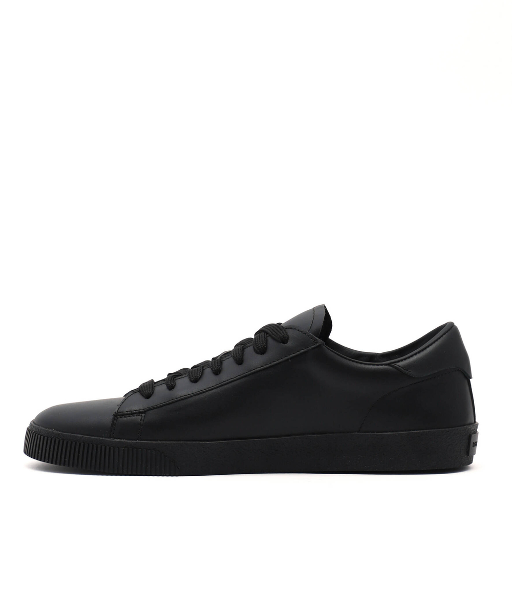 Кожаные кроссовки Dsquared2 - черный(SNM0187 01504893)