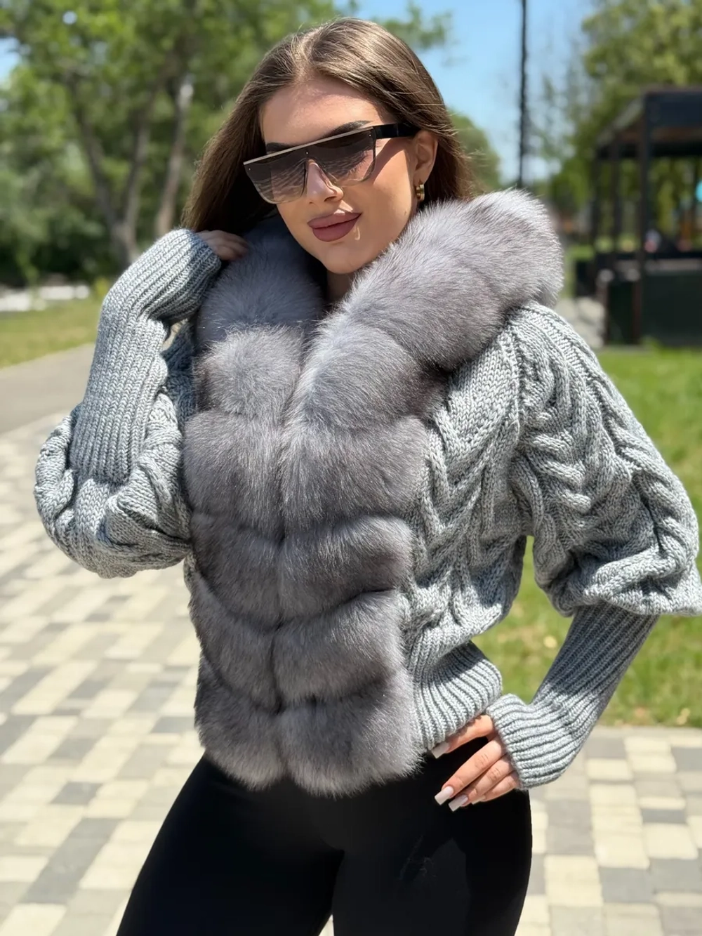 Бомбер вязаный с натуральным мехом песца