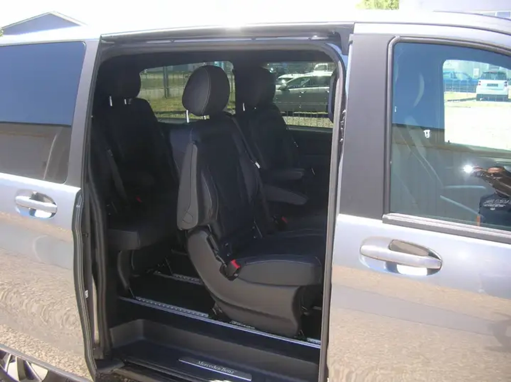 Mercedes-Benz V 300 4MATIC lang-Navi-AHK-Камера-PDC-Leder-6Sitze