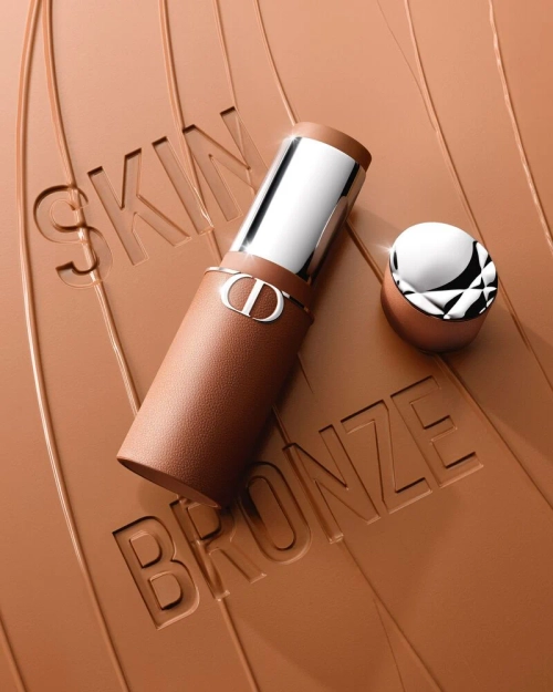 DIOR Forever Skin Bronze 03 Light Medium