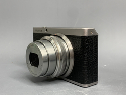FujiFilm XF1