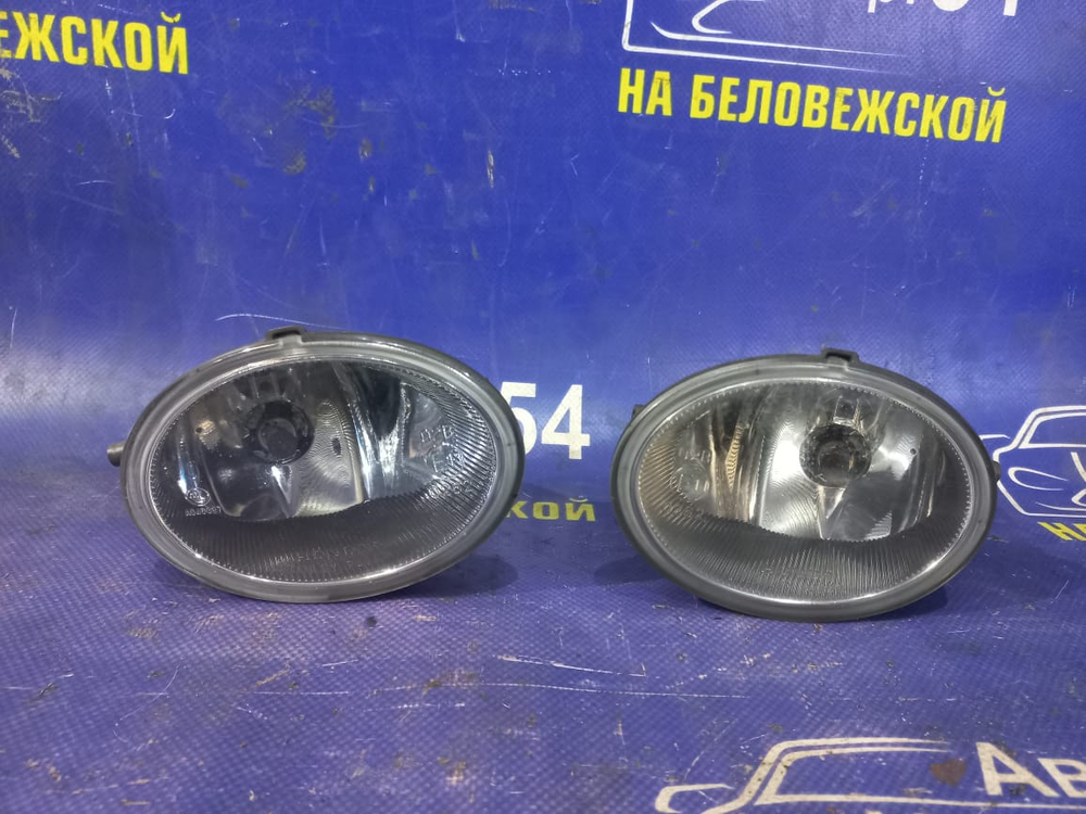 Туманка правая Honda LEGEND 2004-2008