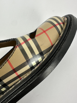 Сандалии Burberry