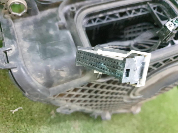 Битая Фара правая Mercedes GLC X253 (19-22) LED