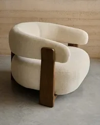 Кресло Granite из бежевой синели и массива ясеня с отделкой орех