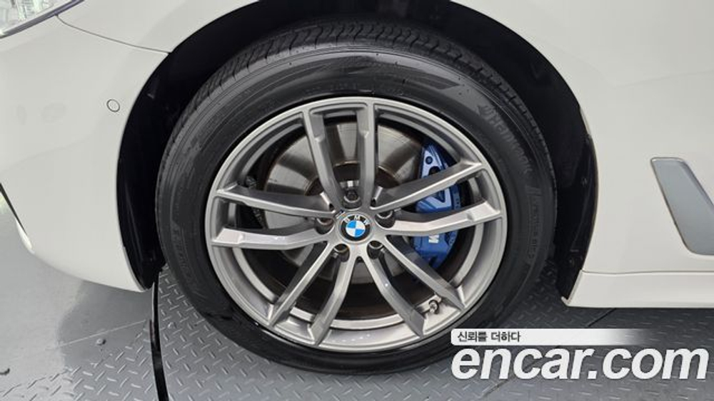 BMW 5-Series 530i xDrive M Sport Package Plus — 2018