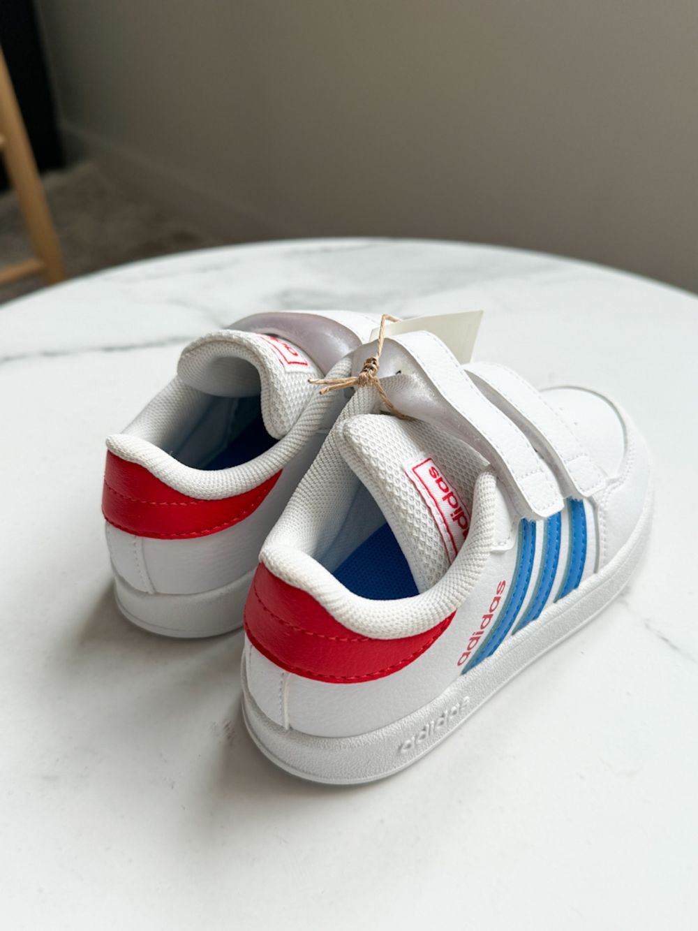 Новые кеды Adidas, 25,5