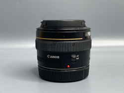 Canon EF 50mm f/1.4 USM