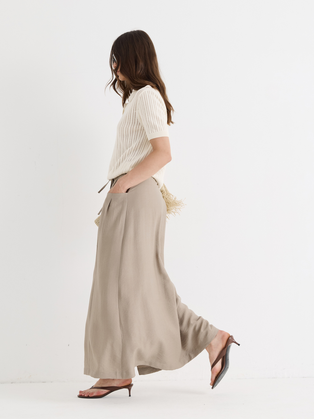 Юбка трапеция миди с пуговицами