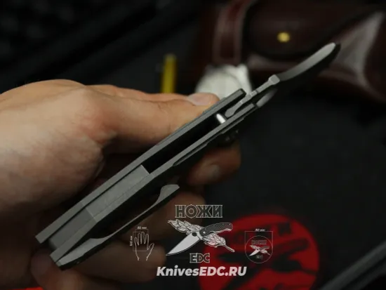 Складной нож Spyderco "Stovepipe" C260TIP - рукоять титан, клинок CPM-20CV