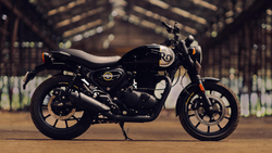 Royal Enfield Hunter 350 Rebel Black