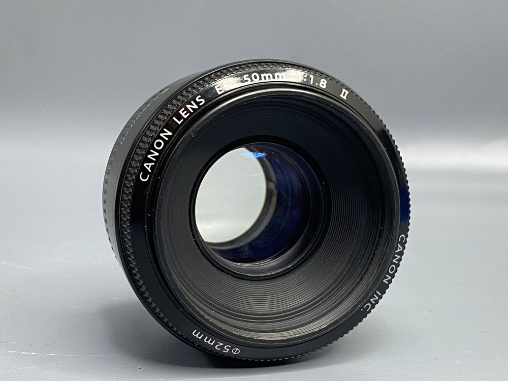 Canon EF 50mm f/1.8 II