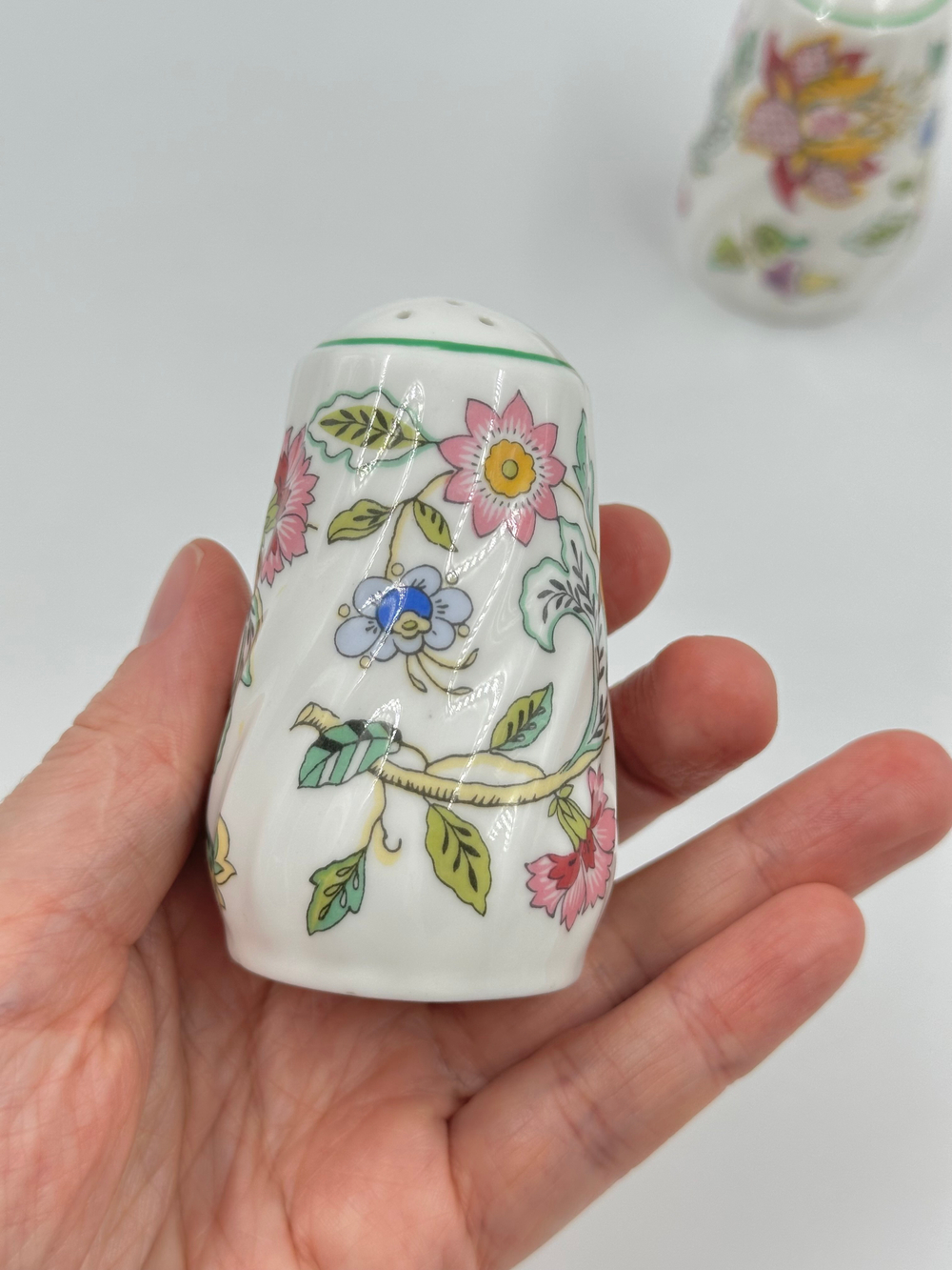 Набор из солонки и перечницы Minton, Haddon Hall