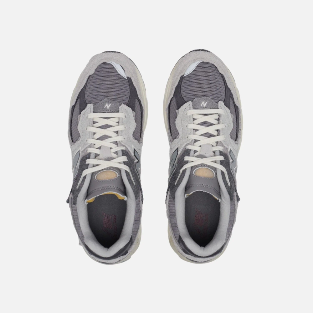 Кроссовки New Balance M2002