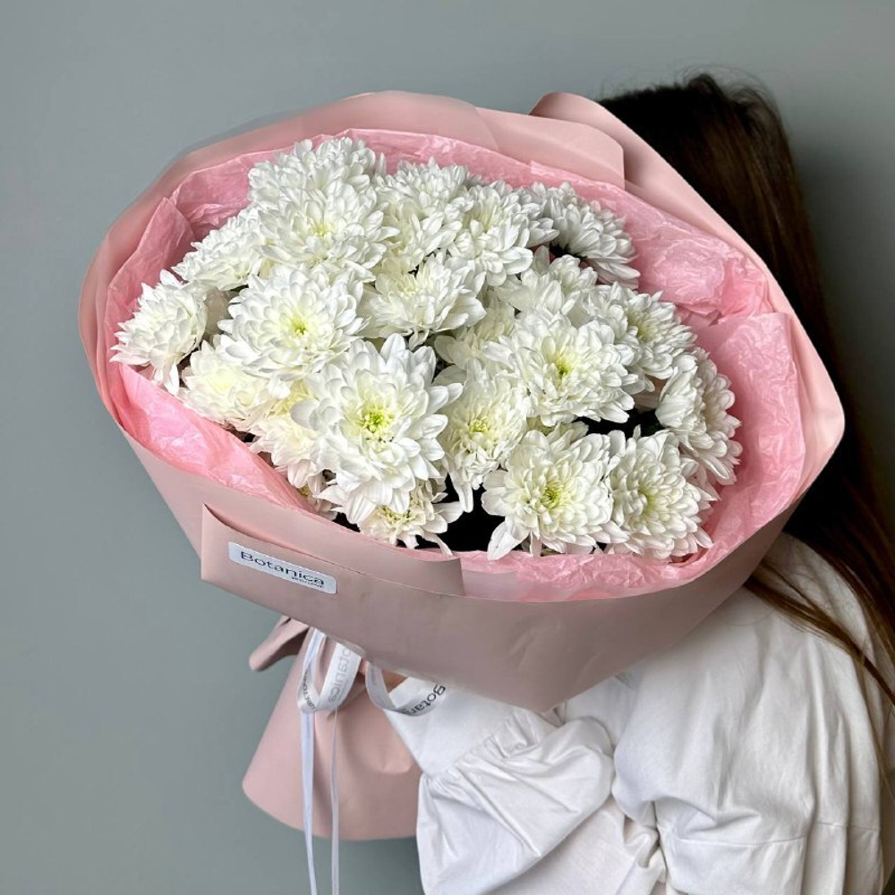 Пышный букет из белых кустовых хризантем. Букет 1291
