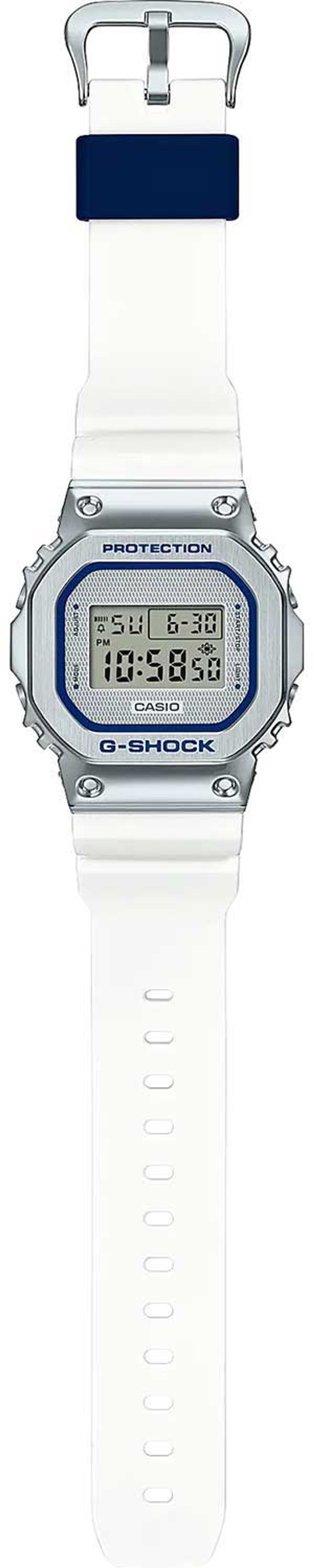 Часы Casio GM-5600LC-7E