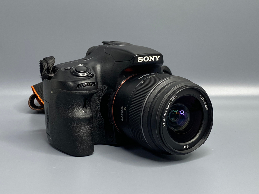 Sony Alpha A65 Kit 18-55mm 36872 кадра