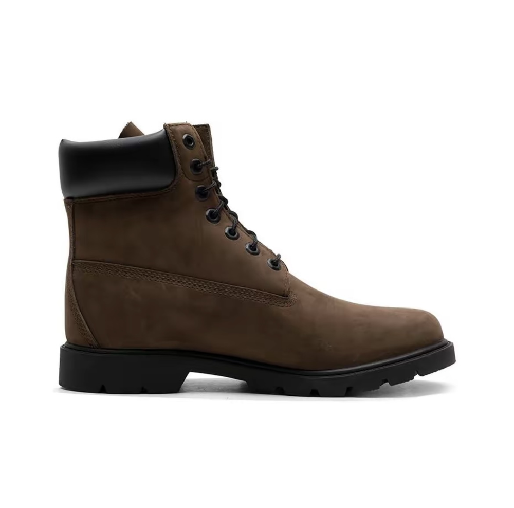 alt="Timberland Classic 6 Inch Brown A64YN968 мужские ботинки темно-коричневого цвета вид сбоку на белом фоне"