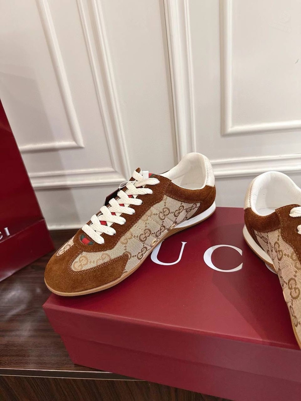 Кроссовки Gucci Shift