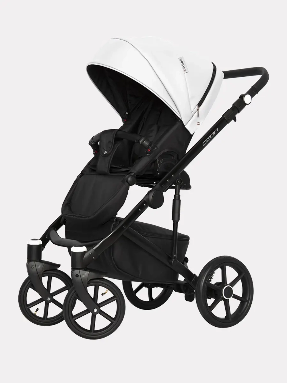 Коляска 2 в 1 Riko Basic Ozon 07 белый