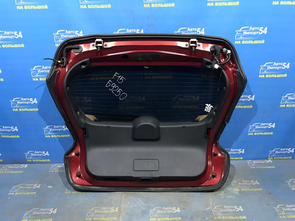 Дверь пятая NISSAN JUKE 2010-2014