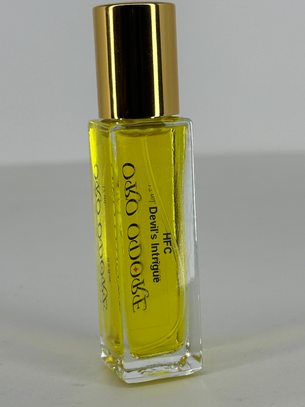 Devil's Intrigue Oro Odore