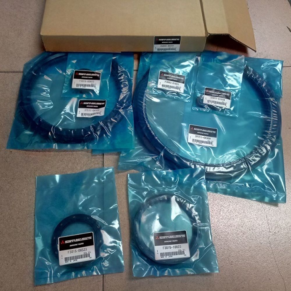 Сальники комплект / Seal Kit, Oil АРТ: 35B94-00201 Сальники комплект / Seal Kit, Oil АРТ: 35B94-00201