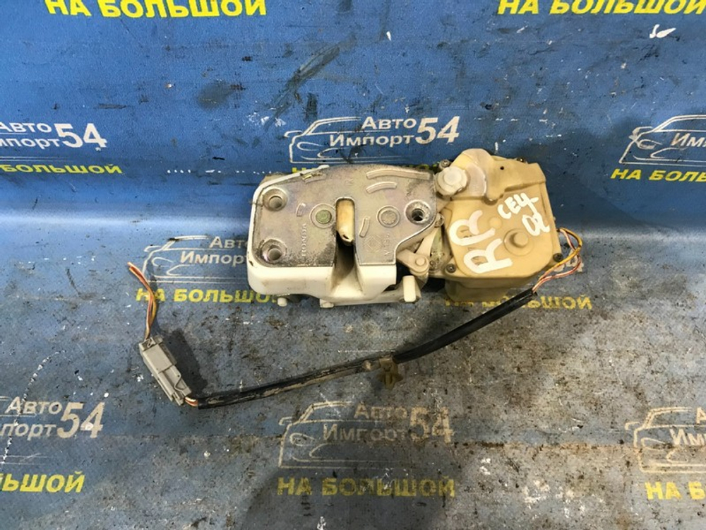 Замок двери задней правой Honda RAFAGA 1995