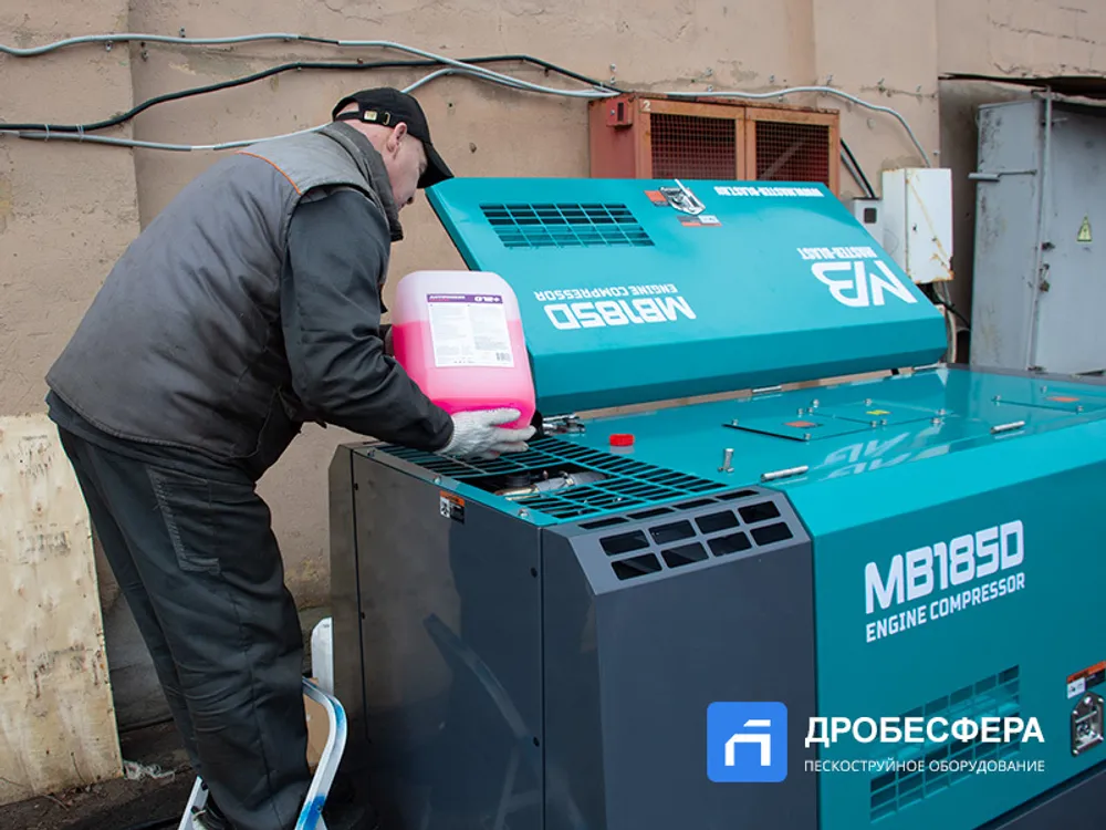 Дизельный винтовой компрессор MASTER BLAST MB185D
