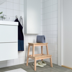 IKEA BEKVÄM  (ИКЕА БЕКВЭМ)  -  Табурет-стремянка - бук 50 см
