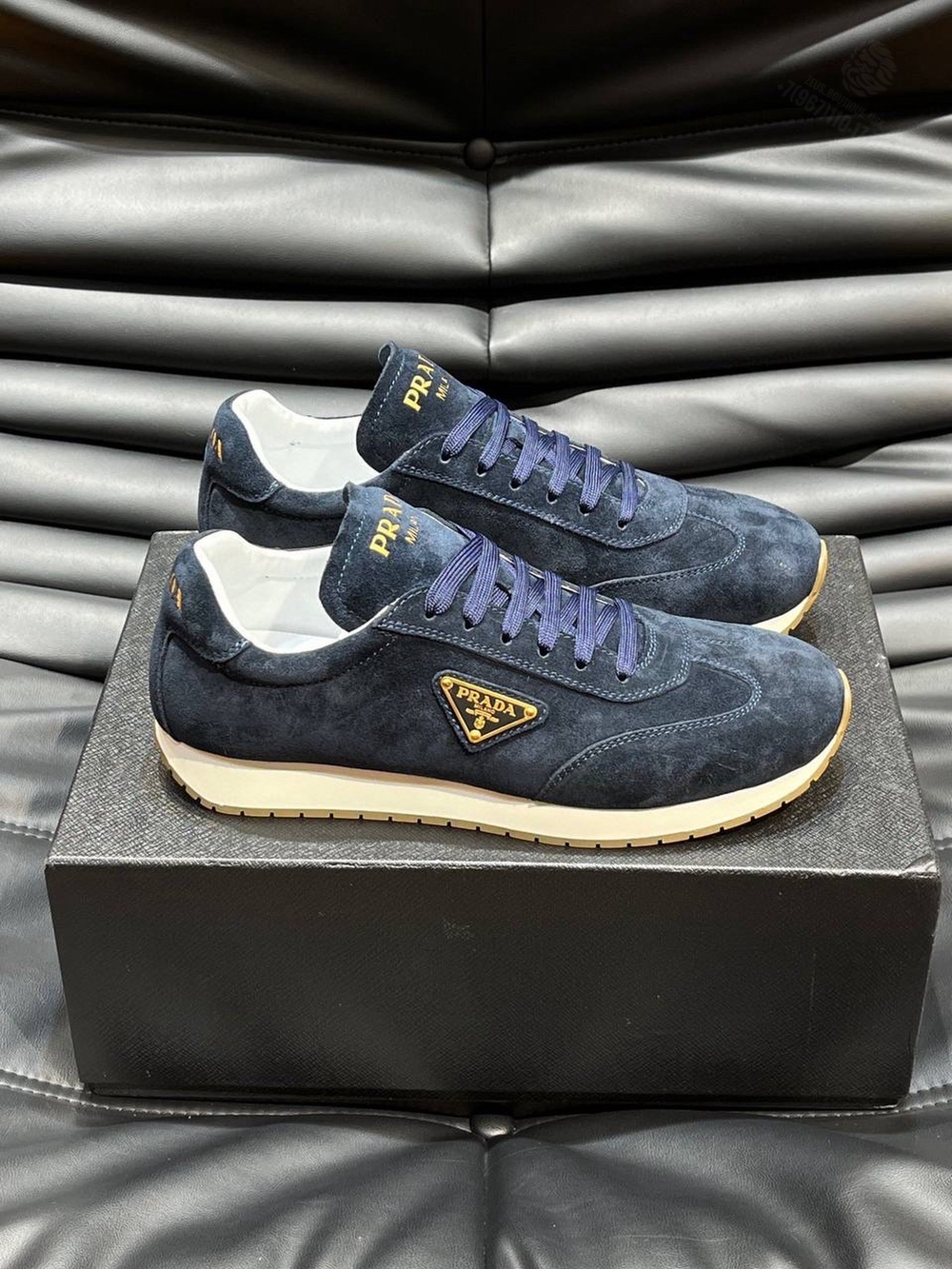 Кроссовки Prada