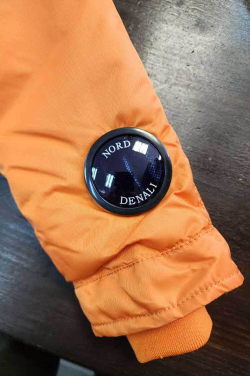 Куртка Аляска Nord Denali Space NASA (оранжевая - orange) — нашивка на рукаве