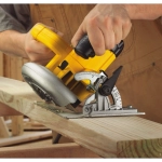 Пила дисковая DeWalt DWE575K