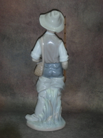 Статуэтка. Фарфор. Юный рыбак. Lladro. Испания