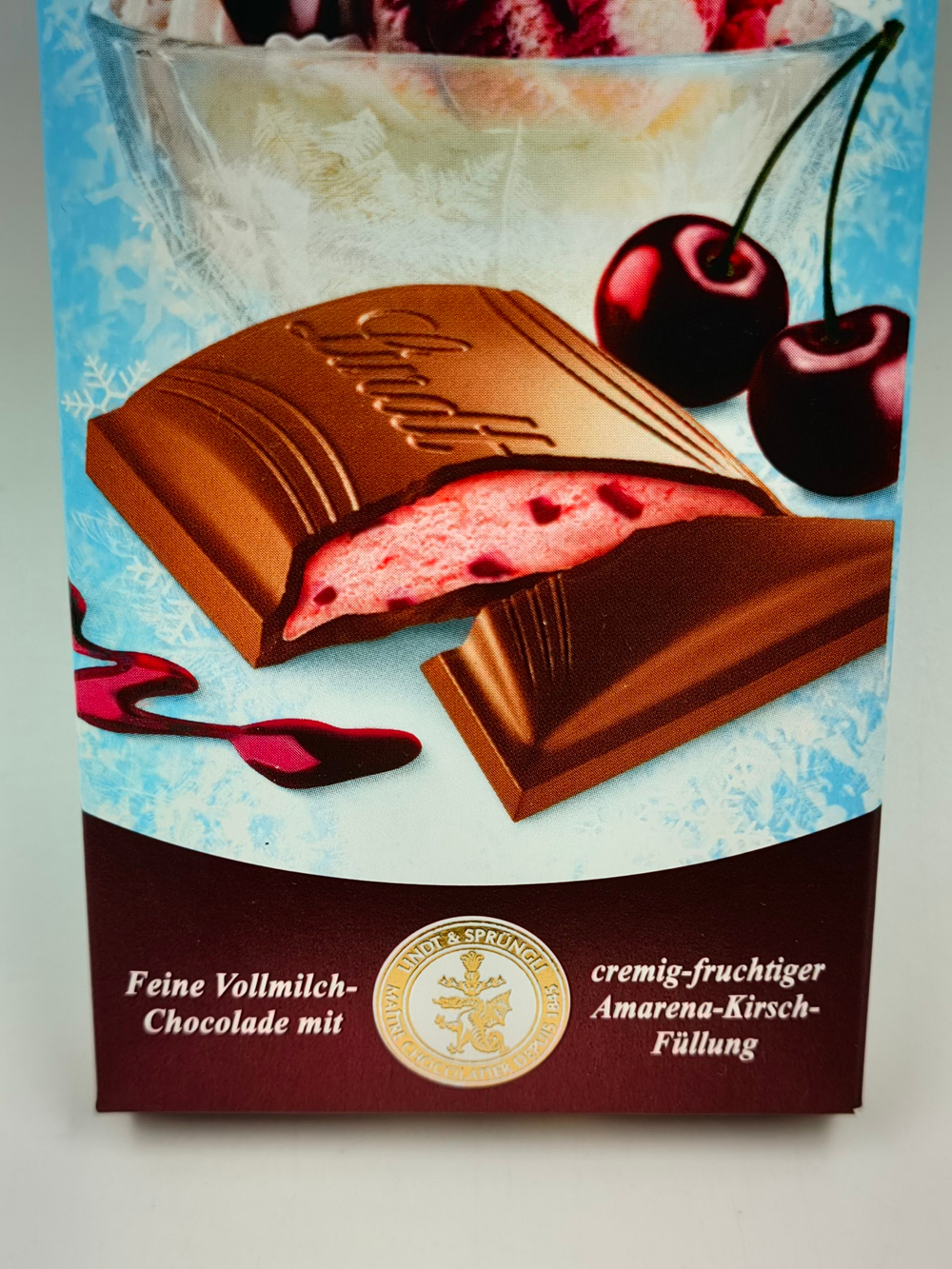 Lindt Ice Cream Молочный шоколад Amarena Kirsch с вишневой начинкой, 100 г (Германия)