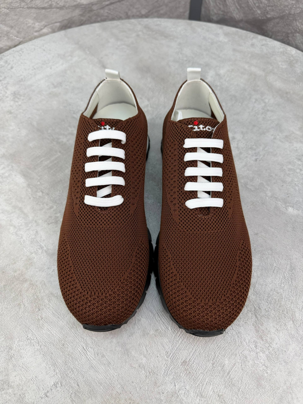 Кроссовки Kiton