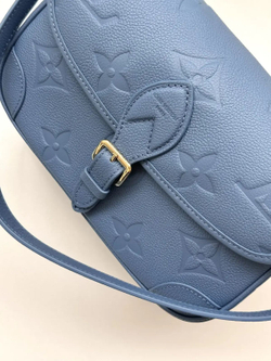 Сумка Louis Vuitton