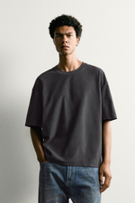 ФУТБОЛКА RELAXED FIT СО ШВОМ — ZARA
