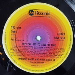 Винтажная виниловая пластинка LP Marilyn McCoo and Billy Davis Jr. I Hope We Get To Love In Time (UK 1976)
