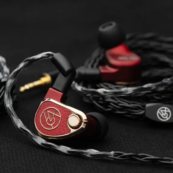 64 Audio U18t