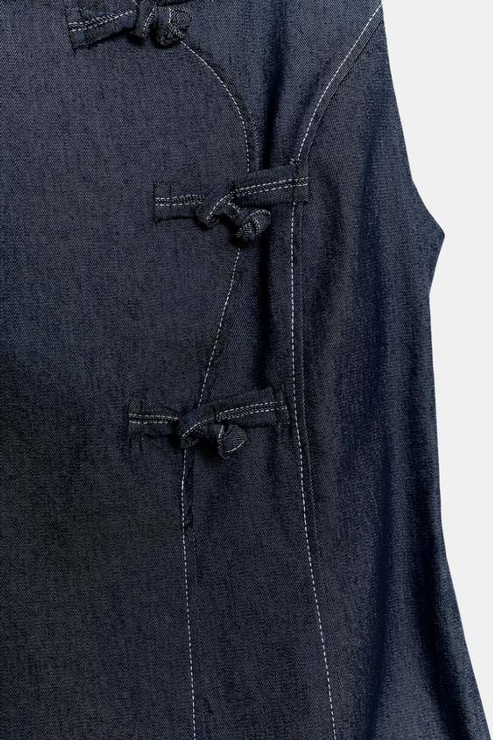 ZARA КОРОТКОЕ ПЛАТЬЕ С НАВЕСНЫМИ ПЕТЛЯМИ, ИНДИГО