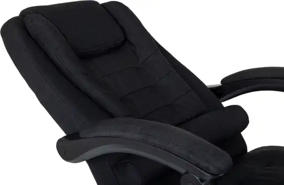 Кресло руководителя Бюрократ CH-BOSS черный 38-418 крестов. пластик подст.для ног